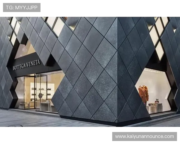 分析开云集团BV在全球奢侈品行业中的竞争优势与面临的主要挑战 分析开云集团BV在全球奢侈品行业中的竞争优势与面临的主要挑战